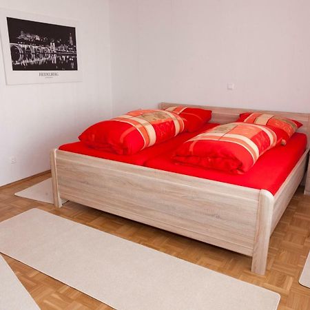 Ferienwohnung Kurrer Plankstadt Luaran gambar